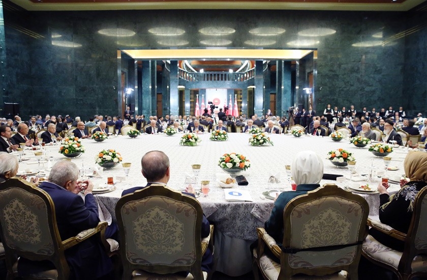 Cumhurbaşkanı STK Yöneticileri ile İftar Yemeğinde buluştu. - Kurumsal Katılımlar - İsdam, İstanbul Stratejik Düşünce ve Araştırma Merkezi